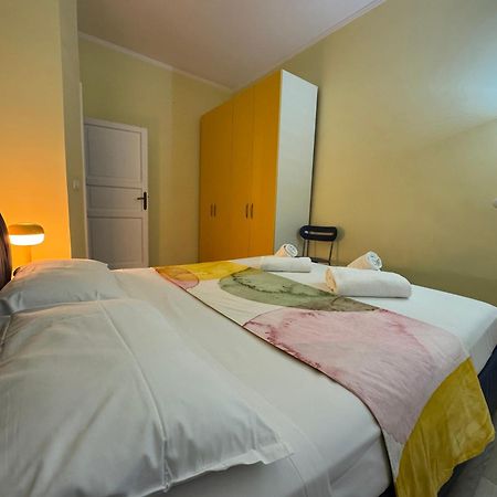 Dora Apartment Рим Екстер'єр фото